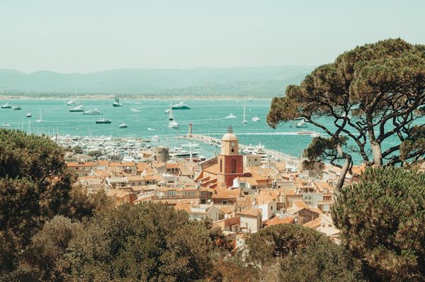 Luxe et nature dans les campings près de Saint-Tropez